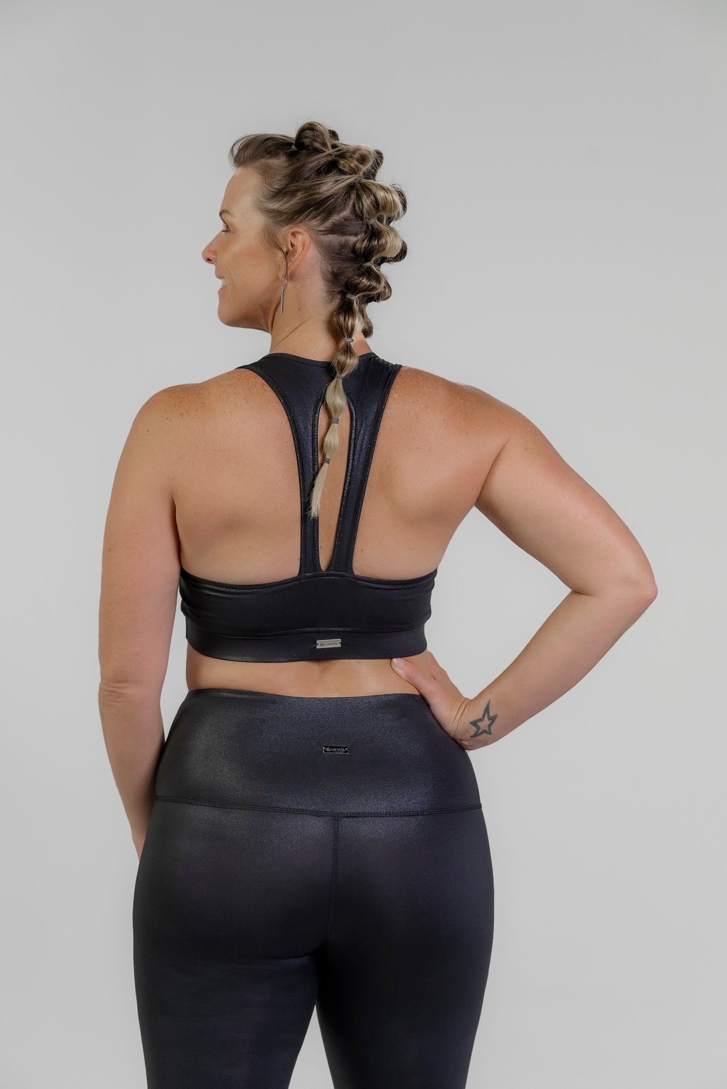 ULTRA RADIANT METALLIC SHINY BLACK SPORTS BRA