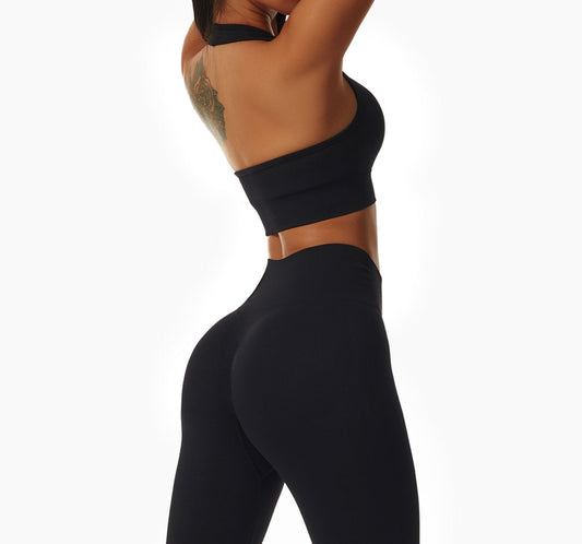 Feel good Radiant Seamless Black Halter Top Sports Bra